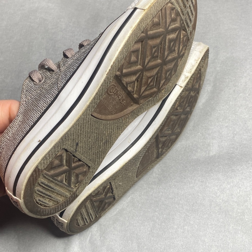 Converse Women's Beige and White Sneakers - Picture 4 of 5